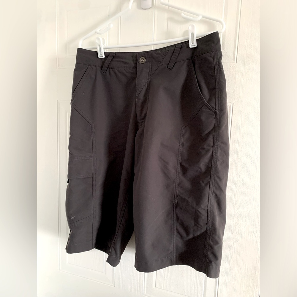 MEC Men’s Cargo Hiking Outdoor Shorts Grey Size 32